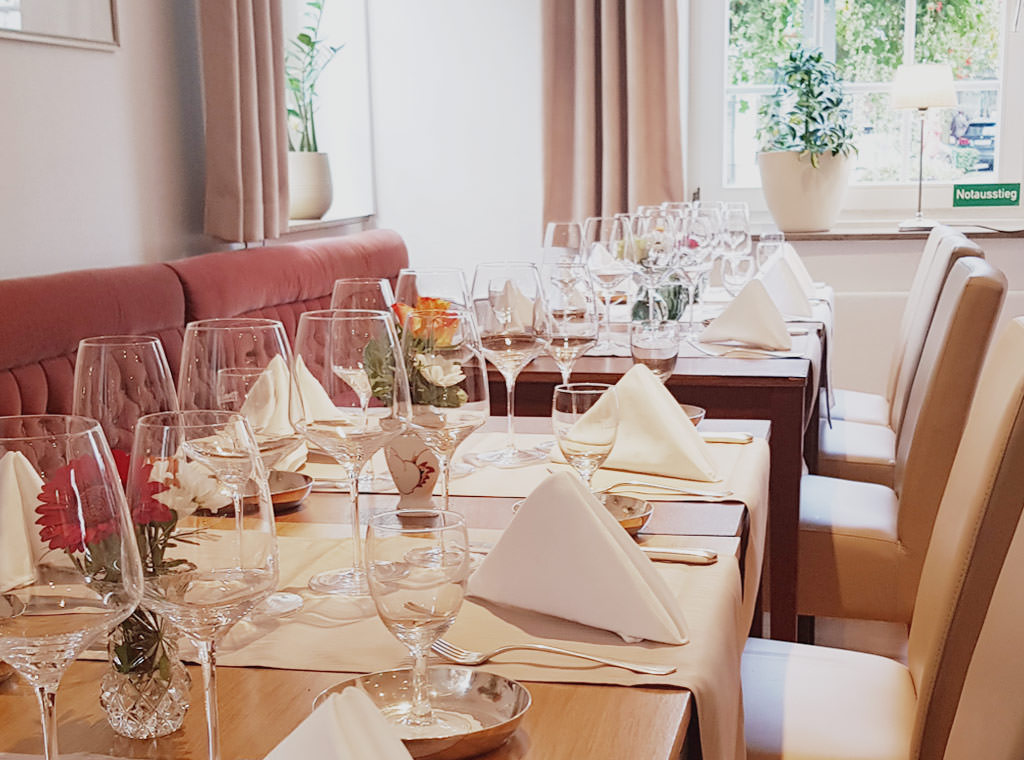 Tisch im Bistro